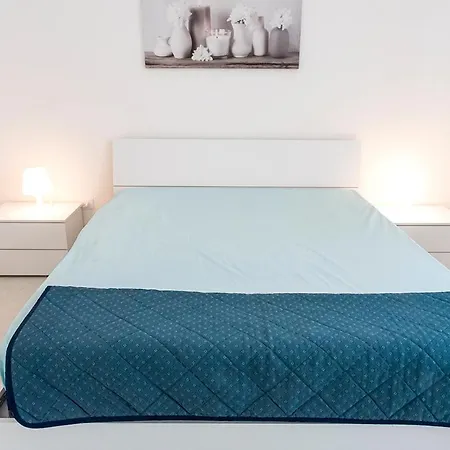 C004 - Camerano, Nuovo Bilocale Con Aria Condizionata Camerano