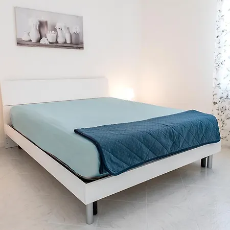 C004 - Camerano, Nuovo Bilocale Con Aria Condizionata