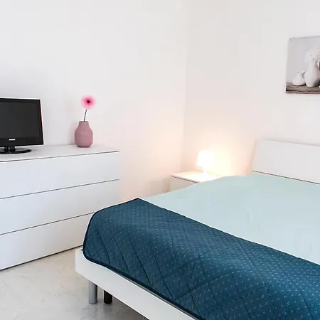 Appartamento C004 - Camerano, Nuovo Bilocale Con Aria Condizionata