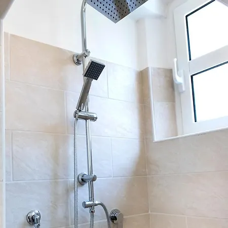 C004 - Camerano, Nuovo Bilocale Con Aria Condizionata *